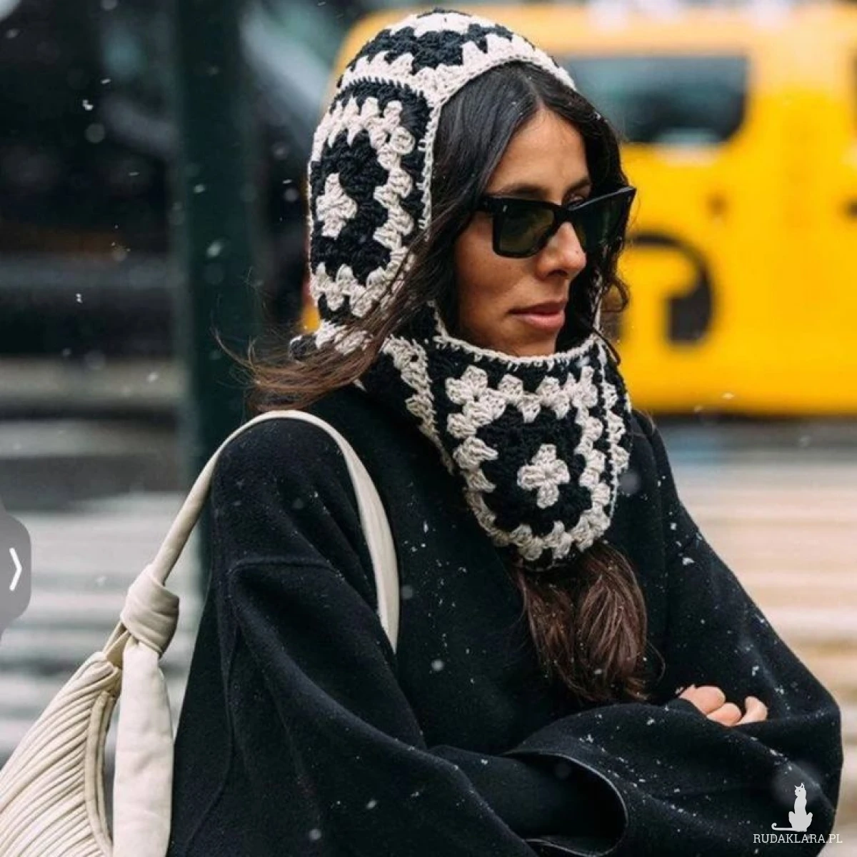 Balaclava z moheru ręcznie szydełkowana, kominiarka czapka handmade